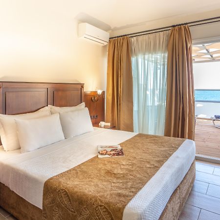 Paralia Beach Boutique Hotel エクステリア 写真