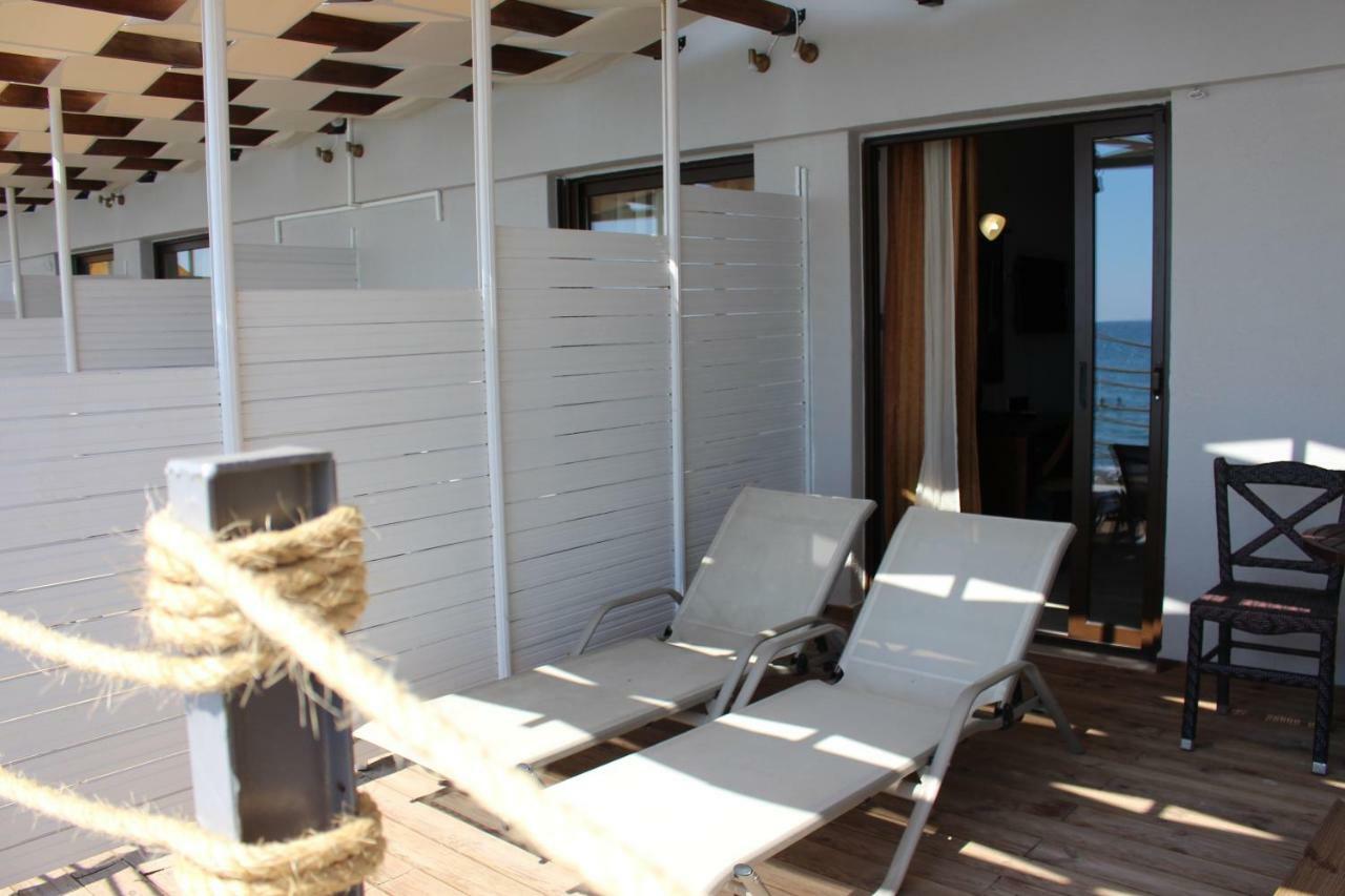 Paralia Beach Boutique Hotel エクステリア 写真